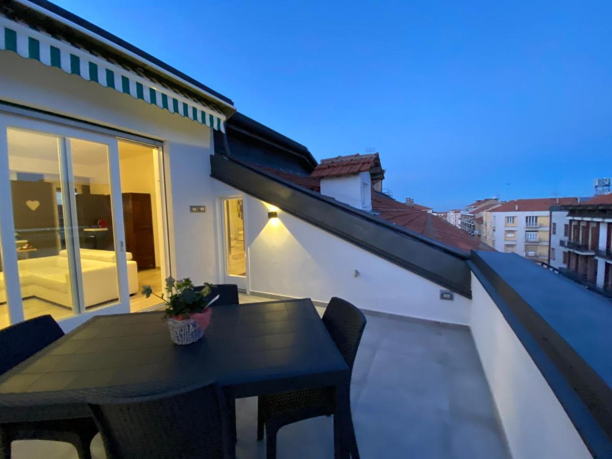 A Cuneo In Terrazza Bagian luar foto